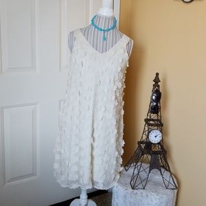 Beige flower appliques eci dress. Sz S